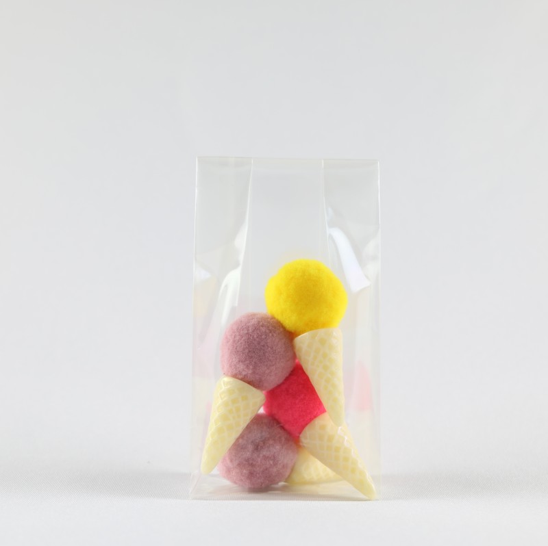 Children Use Clear Gusset Bag for Sweet Candy